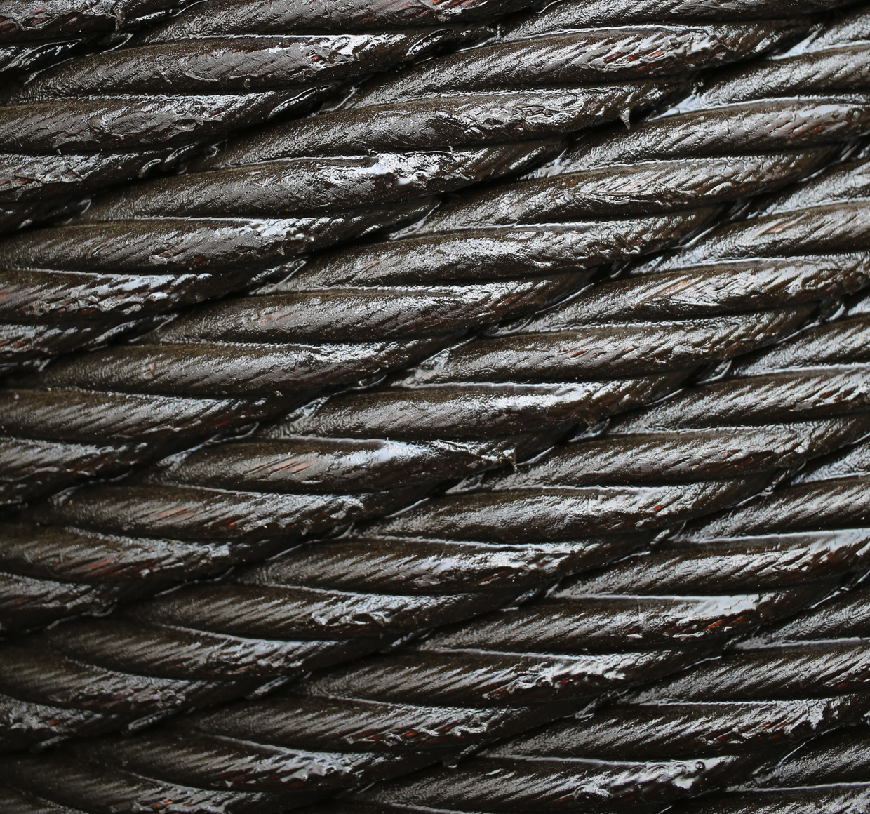 Канат из пластически обжатых прядей